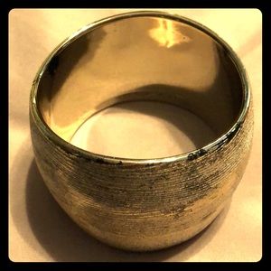 Gold bangle